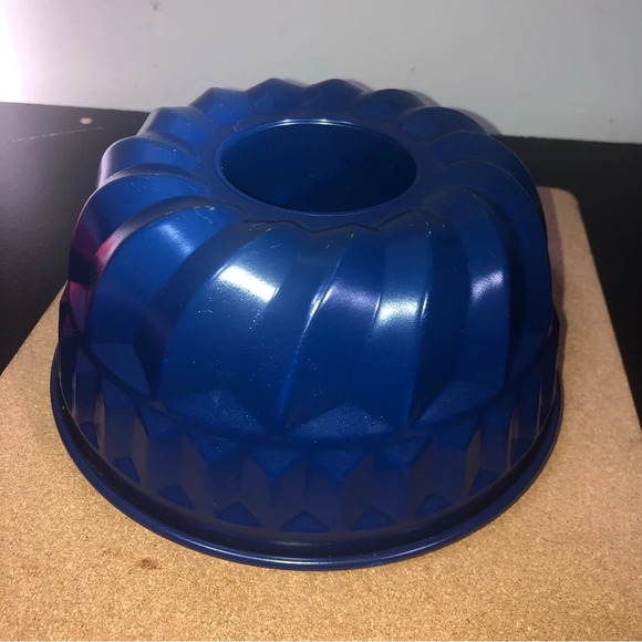 Kaiser Cake Pan Jelly Mold  Dish Blue 8.5” Made in Germany Non Stick - Picture 1 of 7